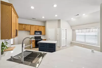 10719 Knoll Bend Lane, Houston, TX 77070 - Photo 17