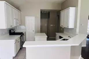 4722 Silverlake Dr, Sugar Land, TX 77479 - Photo 17