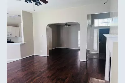 4722 Silverlake Drive, Sugar Land, TX 77479 - Photo 9