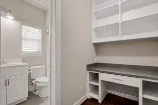 1629 W 23rd St, Houston, TX 77008 - Photo 9