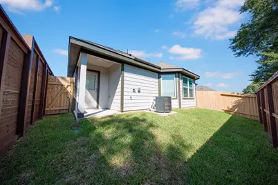 2111 Oakwood Terrace Drive, Houston, TX 77090 - Photo 15