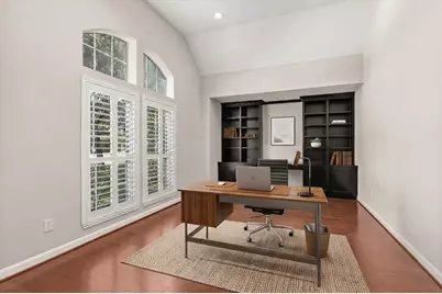 13610 Hammond Hills Lane, Houston, TX 77044 - Photo 27