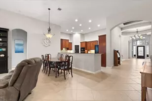 13610 Hammond Hills Ln, Houston, TX 77044 - Photo 7