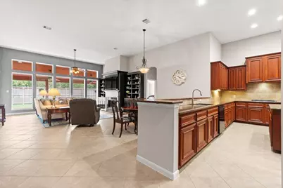 13610 Hammond Hills Lane, Houston, TX 77044 - Photo 5