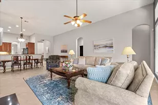 13610 Hammond Hills Ln, Houston, TX 77044 - Photo 9
