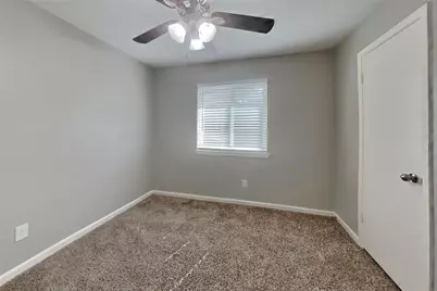 13102 Kingsmill Drive, Sugar Land, TX 77478 - Photo 15