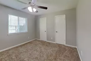 13102 Kingsmill Dr, Sugar Land, TX 77478 - Photo 13