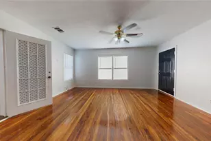 130 Zoe St, Houston, TX 77020 - Photo 27