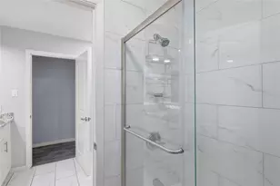 5347 Rutherglenn Dr, Houston, TX 77096 - Photo 9