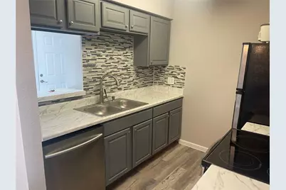 1516 Bay Area Boulevard #F6, Houston, TX 77058 - Photo 3