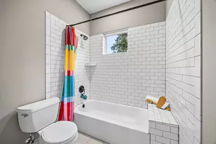 703 Cordell St, Houston, TX 77009 - Photo 33