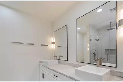 4433 Phlox Street #A, Houston, TX 77051 - Photo 5