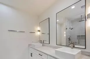 4433 Phlox St, Houston, TX 77051 - Photo 5