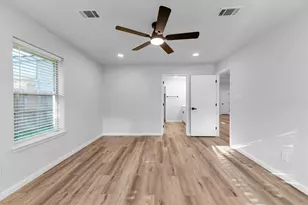 128 E Park Dr, Conroe, TX 77356 - Photo 21