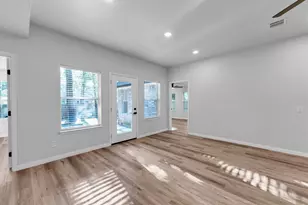 128 E Park Dr, Conroe, TX 77356 - Photo 19