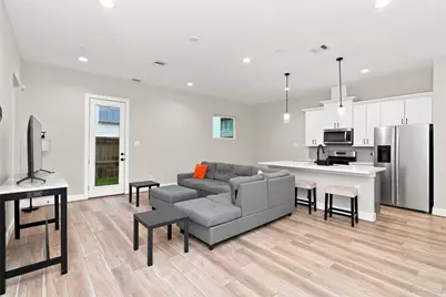 8324 Curry Road, Houston, TX 77093 - Photo 3