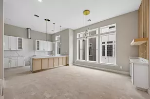 1189 W 19th St, Houston, TX 77008 - Photo 3