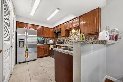 10555 Turtlewood Court #2105, Houston, TX 77072 - Photo 15