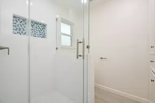 14406 Burgoyne Rd, Houston, TX 77077 - Photo 33