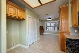 102 Thyme Trail, Lake Jackson, TX 77566 - Photo 11