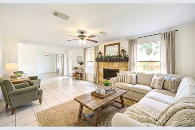 15926 Mission Glen Drive, Houston, TX 77083 - Photo 11