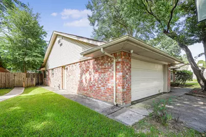 2102 Oak Shores Drive, Houston, TX 77339 - Photo 5