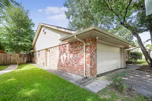 2102 Oak Shores Dr, Houston, TX 77339 - Photo 5