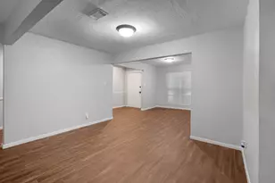 2102 Oak Shores Dr, Houston, TX 77339 - Photo 11