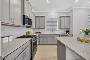 5525 Katy Freeway, Houston, TX 77007 - Photo 5