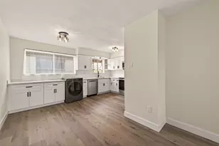 7714 Renwick Dr, Houston, TX 77081 - Photo 13