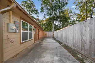 2103 Woodway Dr, New Caney, TX 77357 - Photo 15