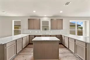 2906 Lawrence Park Ct, Conroe, TX 77304 - Photo 5