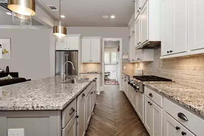 110 Lakeside Cove, The Woodlands, TX 77380 - Photo 15