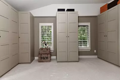 110 Lakeside Cove, The Woodlands, TX 77380 - Photo 25