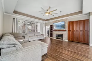 2424 Piney Woods Dr, Pearland, TX 77581 - Photo 5
