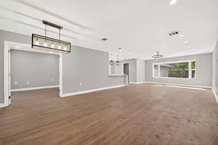 1722 Shannon Valley Dr, Houston, TX 77077 - Photo 7