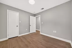 1722 Shannon Valley Dr, Houston, TX 77077 - Photo 33
