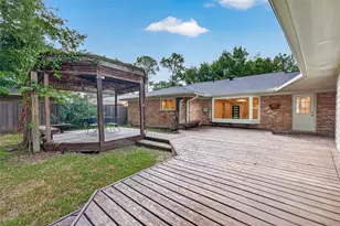 1722 Shannon Valley Dr, Houston, TX 77077 - Photo 41