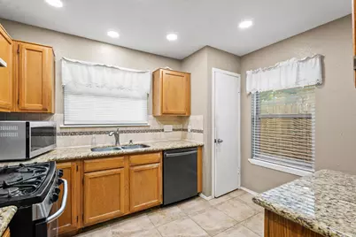 3877 Pecan Circle, La Porte, TX 77571 - Photo 9
