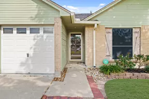 3877 Pecan Cir, La Porte, TX 77571 - Photo 3