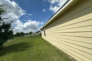 1009 W Houston St, Clarksville, TX 75426 - Photo 11