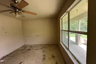 1009 W Houston St, Clarksville, TX 75426 - Photo 3