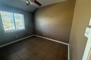 1009 W Houston St, Clarksville, TX 75426 - Photo 9