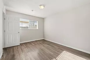 11202 Sagehill Dr, Houston, TX 77089 - Photo 9