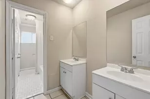 11202 Sagehill Dr, Houston, TX 77089 - Photo 5