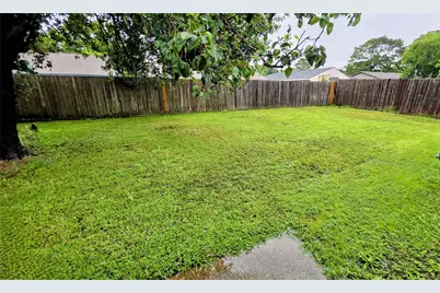 7518 Smiling Wood Lane, Houston, TX 77086 - Photo 11