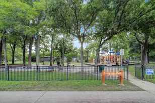 4919 Imperial St, Bellaire, TX 77401 - Photo 23