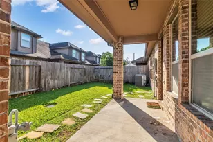 24122 Valencia Ridge Ln, Katy, TX 77494 - Photo 17
