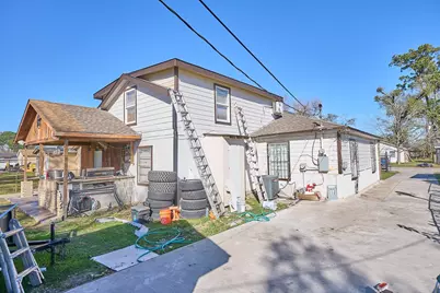 9010 Linda Vista Road, Houston, TX 77078 - Photo 5