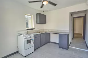 9010 Linda Vista Rd, Houston, TX 77078 - Photo 9